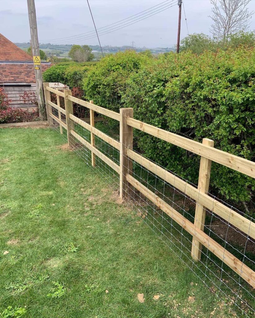 This is a photo of a picket fence and picket gate installed by Fast Fix Fencing Wisbech